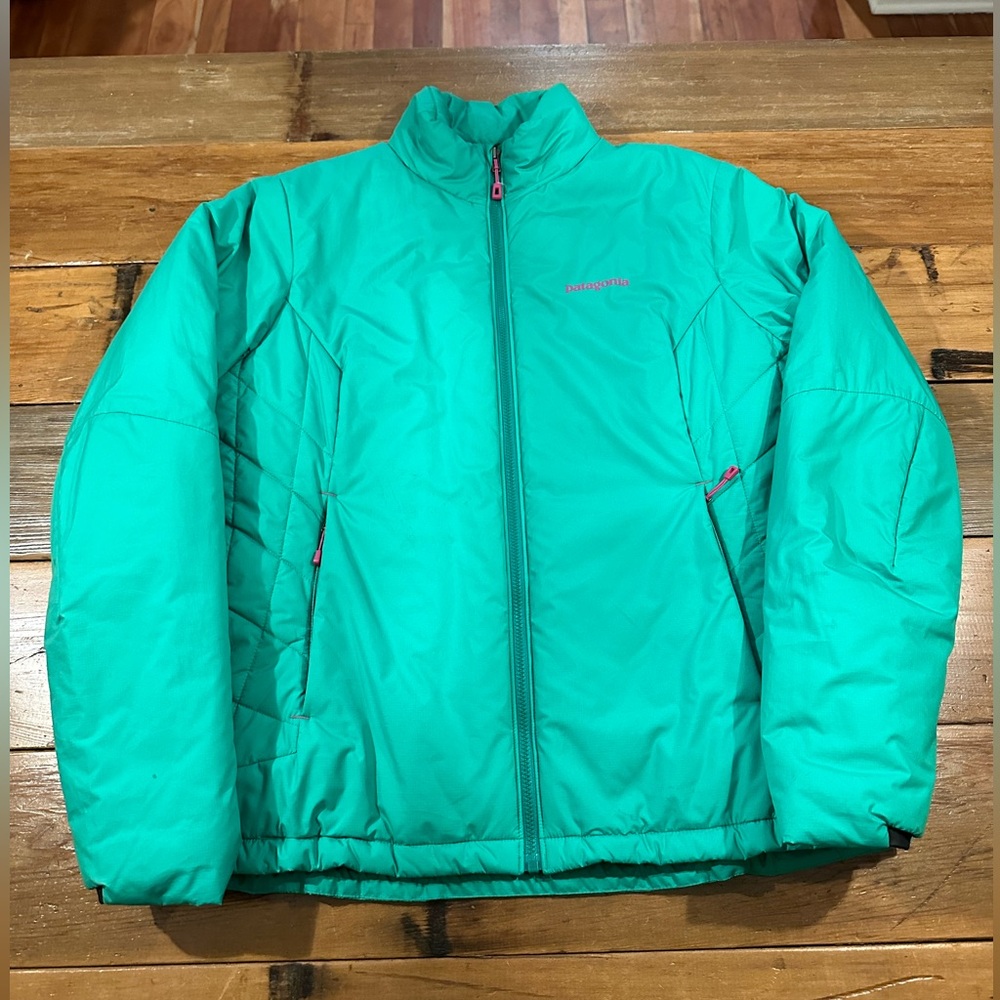 Patagonia Women’s Green Down Jacket Size L